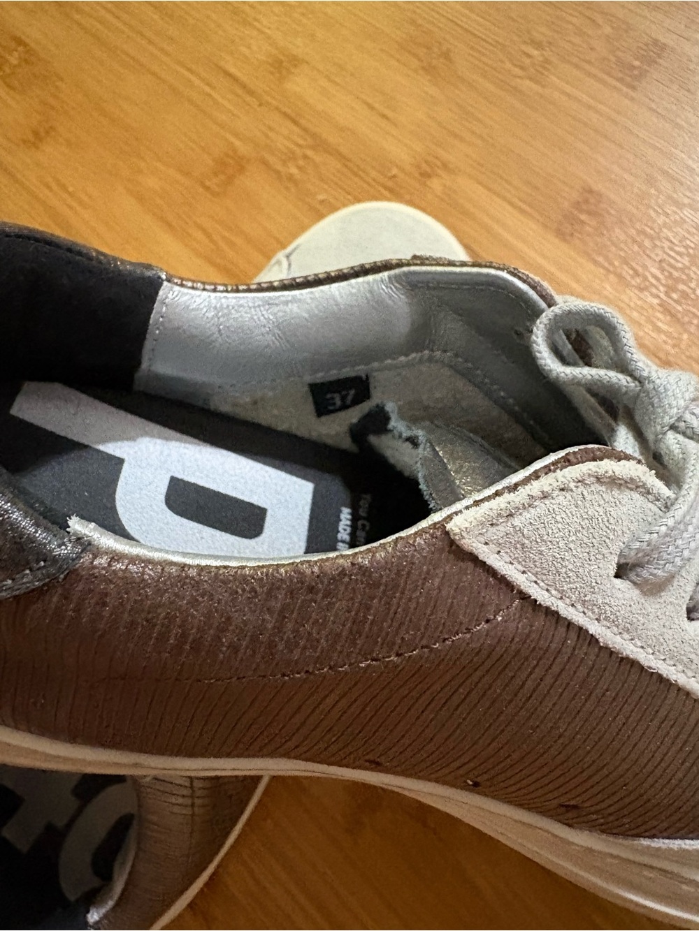 P448 Sneakers, Size 37